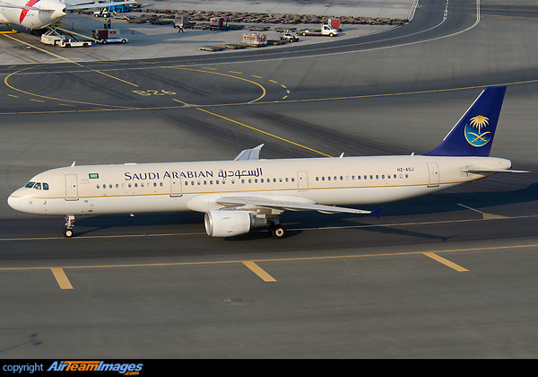 Airbus A321-211 Airbus A321-211