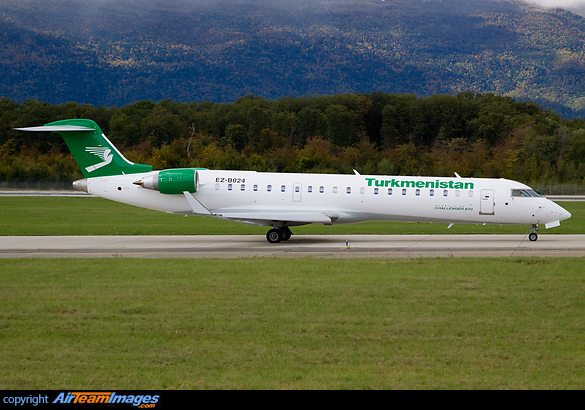 A Turkmenistan Challenger 870 EZ-B024 in Geneva Bombardier Challenger 870