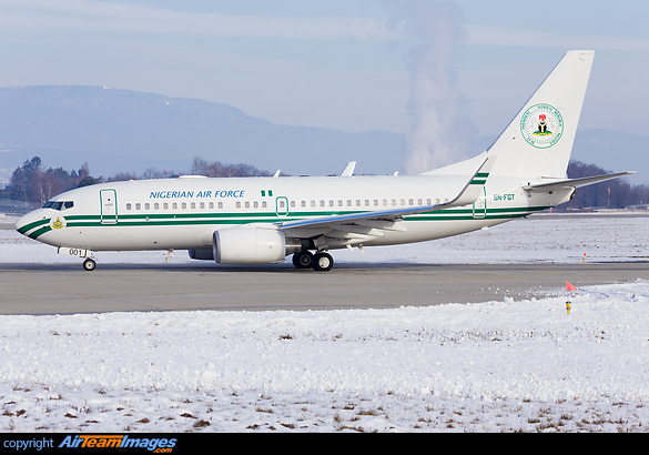 Nigerian Air Force Boeing Business Jet BBJ 5N-FGT taxiing in Geneva in wintry weather conditions Boeing Business Jet BBJ