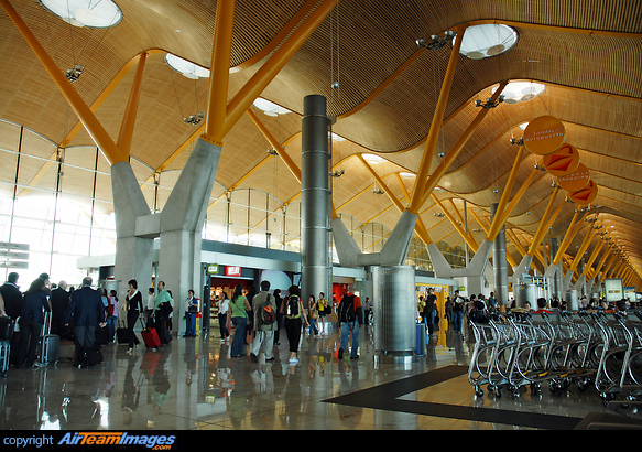 Madrid - Barajas Terminal 4 Madrid-Barajas Airport