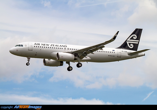 Airbus A320-232 Airbus A320-232