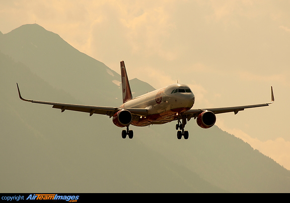 Airbus A320-214 Airbus A320-214