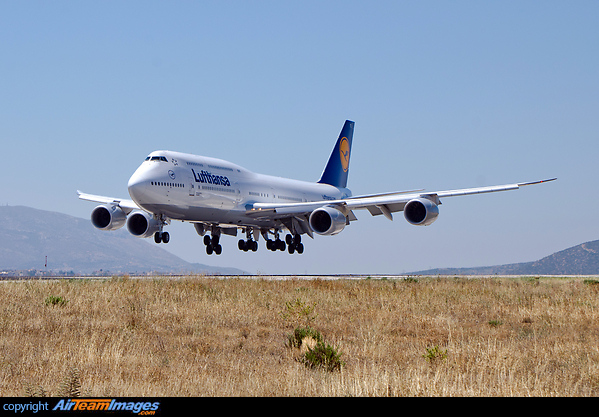 Boeing 747-830 Boeing 747-830