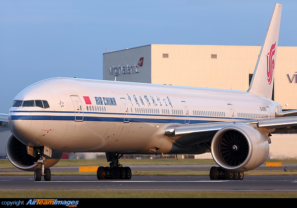 Boeing 777-39L/ER Boeing 777-39L/ER