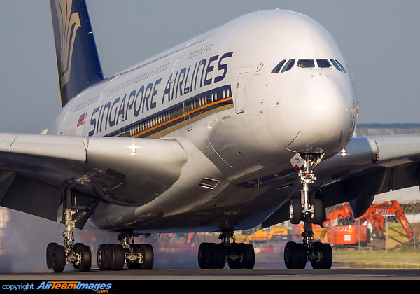 Airbus A380-841 Airbus A380-841