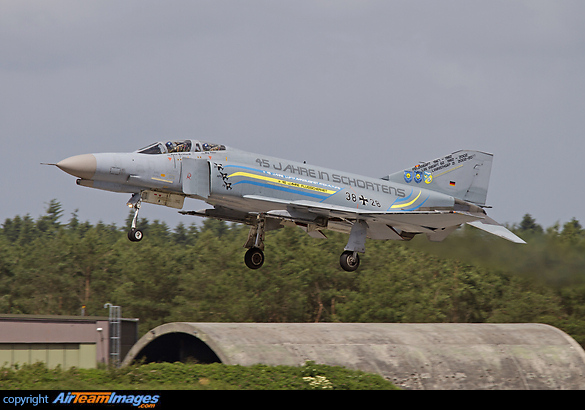 Open Day at Wittmund Airbase to mark the retirement of the McDonnell Douglas F4 Phantom from German Airforce service. F-4F Phantom II