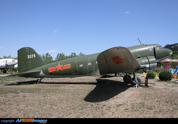 Lisunov Li-2 Lisunov Li-2