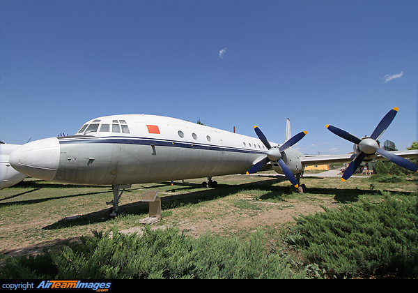 Ilyushin Il-18D Ilyushin Il-18D