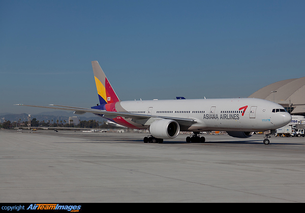 Boeing 777-28E/ER Boeing 777-28E/ER