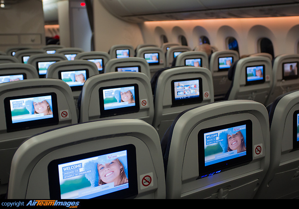 Economy Class Boeing 787-8 Dreamliner