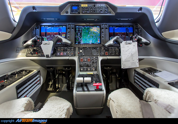 Embraer Phenom 300 Cs Phz Aircraft Pictures Photos