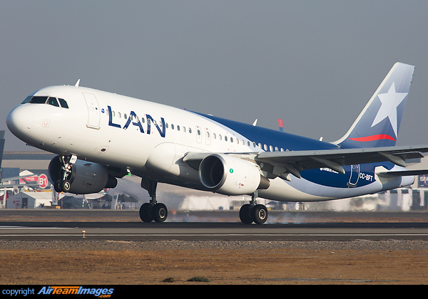 Airbus A320-214 Airbus A320-214