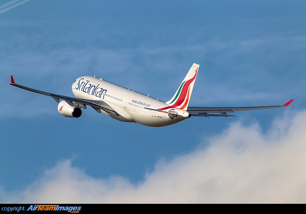 Airbus A330-243 Airbus A330-243