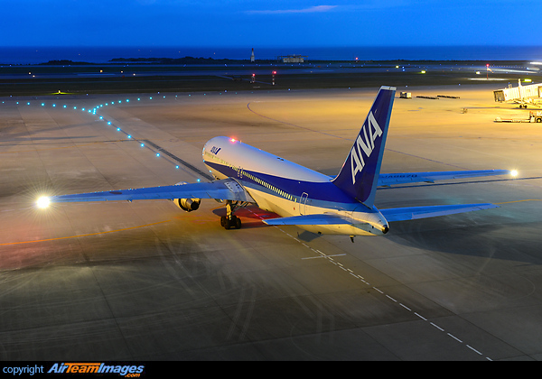 Boeing 767-381 Boeing 767-381