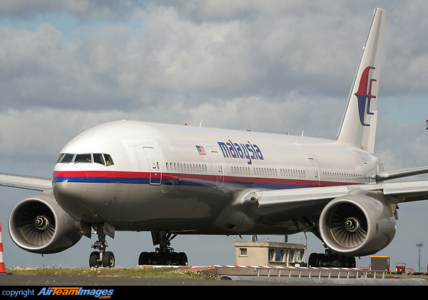 Boeing 777-2H6/ER Boeing 777-2H6/ER