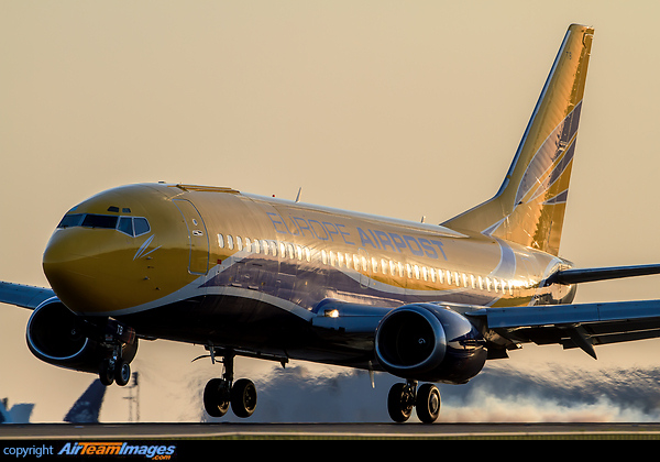 Boeing 737-33V(QC) Boeing 737-33V(QC)