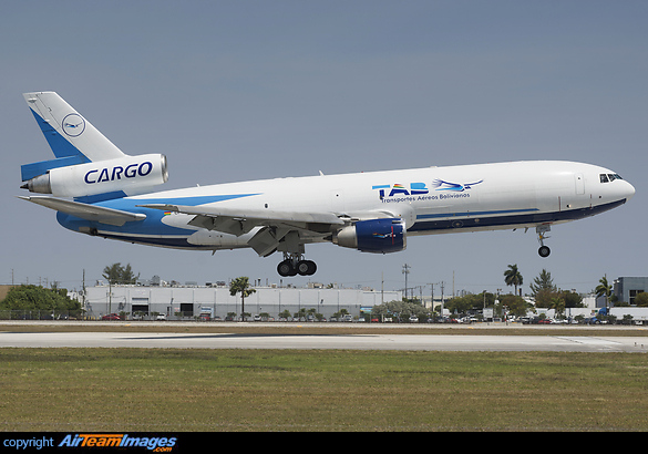 TAB became the first operator outside of the United States to obtain and fly an MD-10. CP-2791 is an ex-Fedex bird. Boeing MD-10-30F