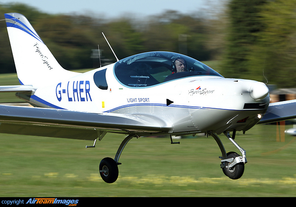 In January 2010 the CZAW SportCruiser was added to the Piper Aircraft line as the PiperSport under a licensing agreement. After one year and selling a total of 45 aircraft, Piper announced that the PiperSport arrangement was terminated. Piper PiperSport