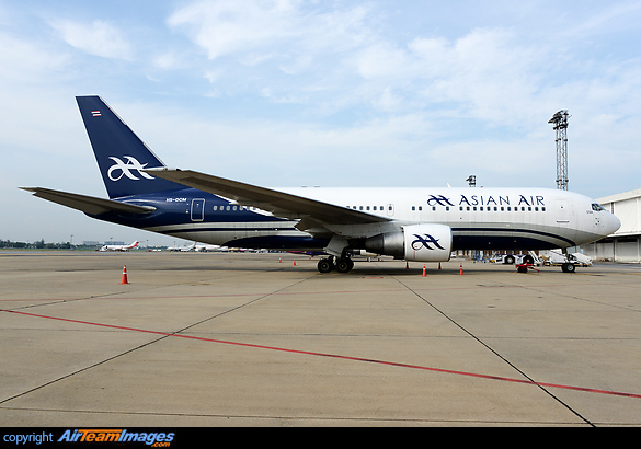 Boeing 767-2J6/ER Boeing 767-2J6/ER