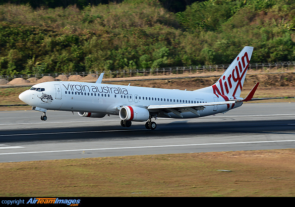 Boeing 737-8FE Boeing 737-8FE