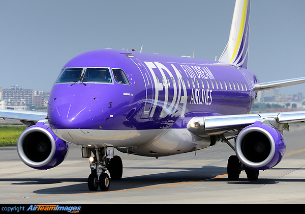 Embraer ERJ-175SD Embraer ERJ-175SD