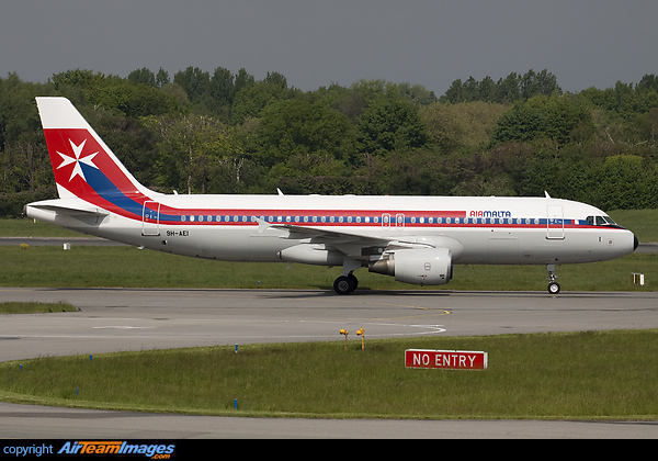 Airbus A320-214 Airbus A320-214