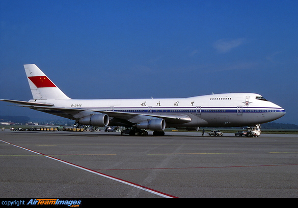 Boeing 747-2J6B Boeing 747-2J6B