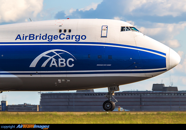 Boeing 747-4KZF/SCD Boeing 747-4KZF/SCD