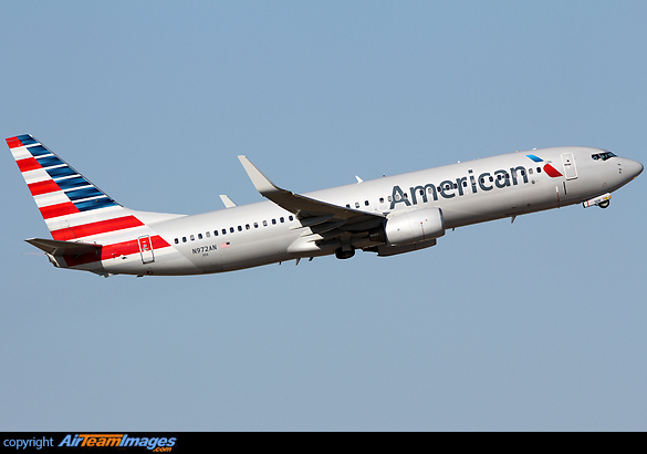 Boeing 737-823 Boeing 737-823