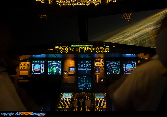 Turning onto final on Runway 19 a Jetstar A-320 in a multi second exposure. Airbus A320-232