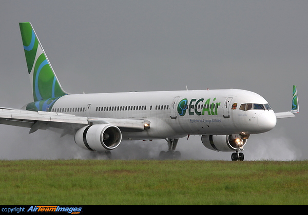 Boeing 757-204 Boeing 757-204