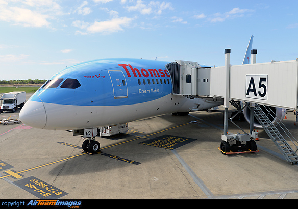 Thomson currently have 2 weekly flights to Puerto Plata from Manchester and London Gatwick. G-TUIC is seen preparing for the transatlantic flight back to LGW Boeing 787-8 Dreamliner