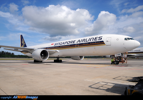Boeing 777-312/ER Boeing 777-312/ER