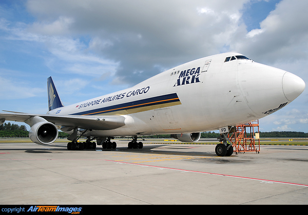 Boeing 747-412F/SCD Boeing 747-412F/SCD