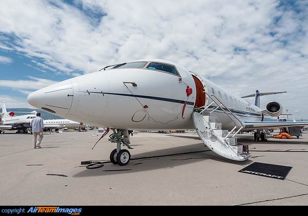 Bombardier Challenger 850 Bombardier Challenger 850