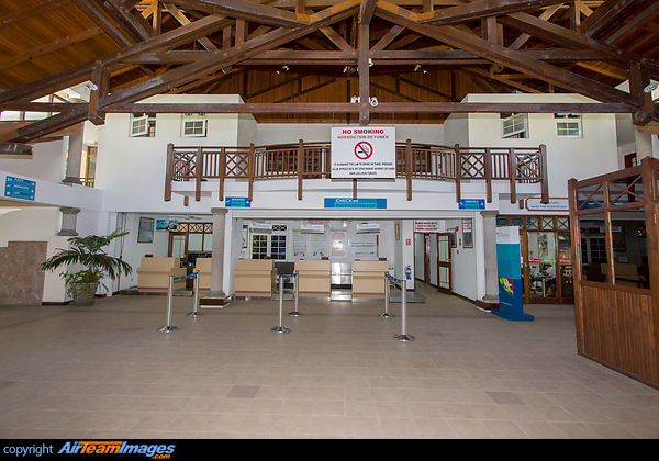 Overview of Check-in terminal Praslin Island Airport