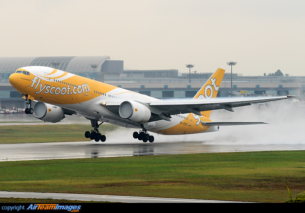 Boeing 777-212/ER Boeing 777-212/ER