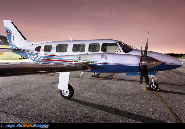 Piper PA-31-350 Navajo Piper PA-31-350 Navajo