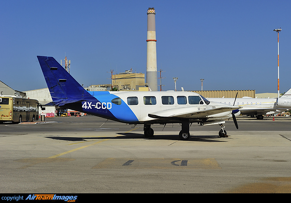 PA-31-350 Navajo Chieftain PA-31-350 Navajo Chieftain