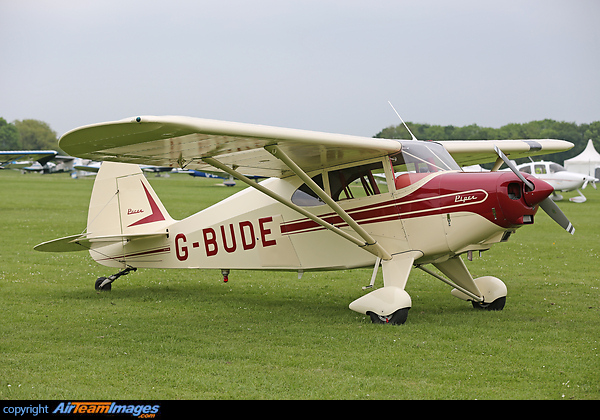 Piper PA-22-135 Tri-Pacer Piper PA-22-135 Tri-Pacer