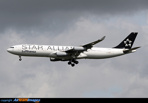 Airbus A340-313X Airbus A340-313X