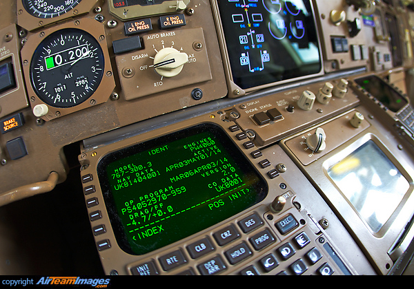 Boeing 767-33A/ER Boeing 767-33A/ER