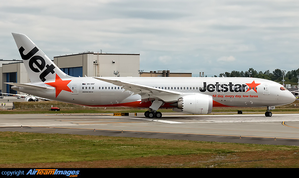 Jetstar's fifth B787-8 Dreamliner VH-VKF C/N 36231 L/N 175 takes to the runway for initial flight tests. Boeing 787-8 Dreamliner