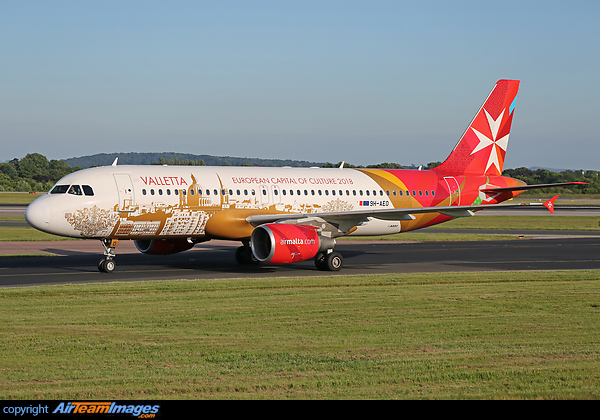 Airbus A320-214 Airbus A320-214