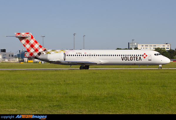 Boeing 717-2BL Boeing 717-2BL