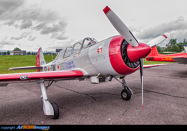 Yakovlev Yak-52 Yakovlev Yak-52