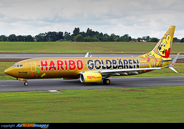 TUIfly's Boeing 737-800 D-ATUD now has Scimitar winglets Boeing 737-8K5