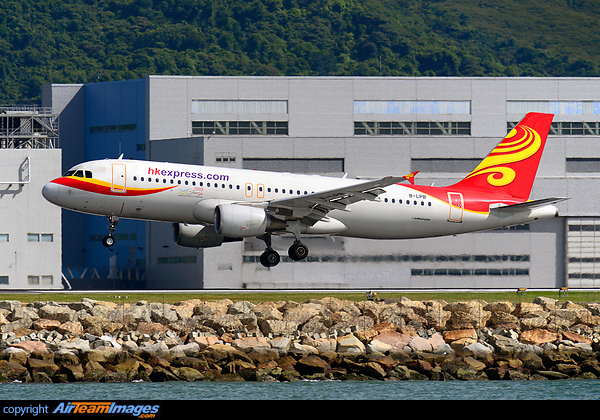 Airbus A320-214 Airbus A320-214