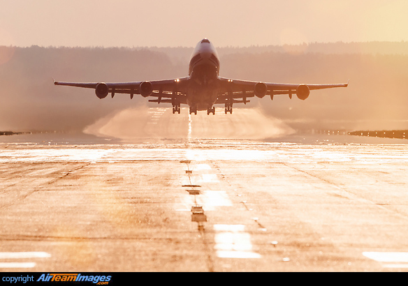 Boeing 747-46NF/ER/SCD Boeing 747-46NF/ER/SCD
