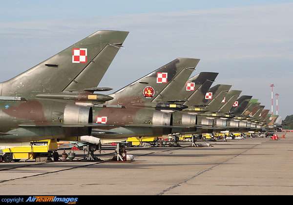 Sukhoi Su-17 Sukhoi Su-17